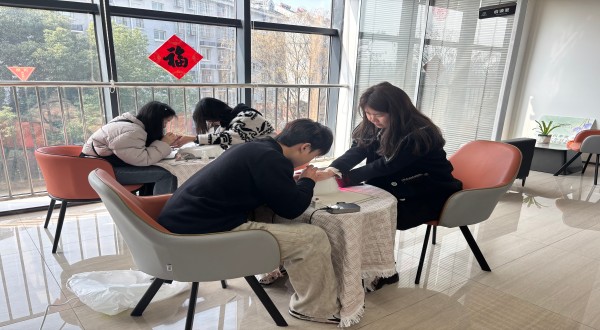 春風(fēng)綻芳華 致敬她力量｜東晟環(huán)保集團(tuán)3·8女神節(jié)主題活動圓滿舉辦